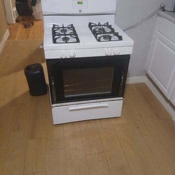 Refurbished range set, leveled, and leak-tested at the connector.